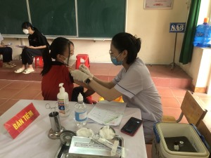 UBND phường Giếng Đáy triển khai tiêm phòng Vắcxin Covid -19 mũi 1 cho trẻ em từ 5 đến dưới 12 tuổi.