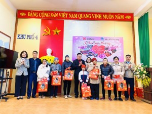 Hội Liên hiệp Phụ nữ Thành phố Hạ Long và Ngân hàng TMCP Đông Nam Á – SeaBank tổ chức tặng quà Tết cho Hội viên Hội LHPN 02 phường Giếng Đáy và Hà Khẩu