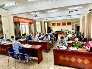 Ủy ban nhân dân phường Giếng Đáy chủ trì phối hợp cùng UBND Tổ Quốc, các đoàn thể chính trị trên địa bàn phường, tổ dân, khu phố và các cơ quan chuyên môn thuộc UBND Thành phố tổ chức họp vận động các hộ dân thuộc diện GPMB