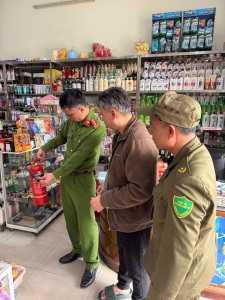 Công an phường Giếng Đáy: Tăng cường công tác kiểm tra về phòng cháy, chữa cháy đối với các cơ sở nhà ở riêng lẻ kết hợp sản xuất, kinh doanh trên địa bàn phường.