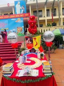 Trường Tiểu  học Lý Thường Kiệt tổ chức ngày Sách Việt Nam gắn với kỷ niệm 50 năm ngày giải phóng Miền Nam- thống nhất Đất nướ